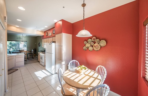 Arrowhead Ranch Condominio | Spacious Glendale Condo/Great location/Pool&Spa