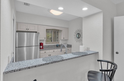 Wesley Chapel Condominio | Spacious Golf & Tennis Condo w/ Stunning Views, Patio, Full Kitchen & More – Perfect for Relaxation!