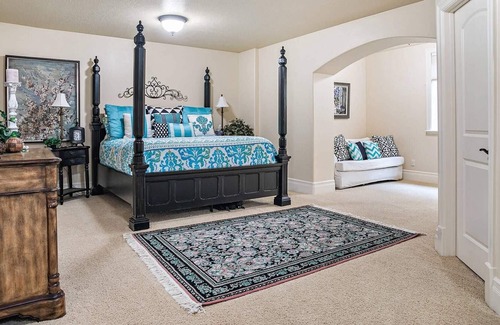 Cedar Hills Apartamento | Spacious Ground Level Basement w/ Breathtaking Views of Utah Valley, Pool Table, Free Ski Rental