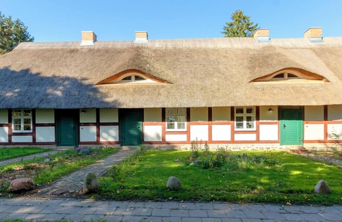 Lassan Casa | Spacious half-timbered house in a romantic garden