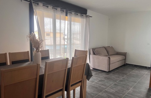 Sainte-Suzanne Apartamento | Spacious haven of peace, T3 two-bedroom apartment with Eco-Farm garden