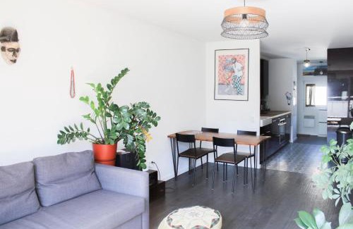 La Courneuve Apartamento | Spacious haven of peace with beautiful decoration