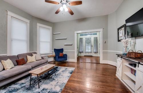 Junius Heights Casa | Spacious Historical 2 Bed House