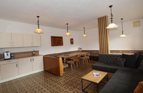 Aschau Im Zillertal Casa | Spacious holiday home with ski bus at the door