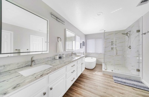 San Juan Capistrano Casa | Spacious Home with Fireplace! Central Location! Gated Community – Flamingo Coast