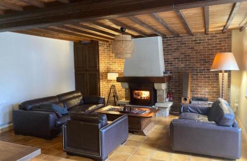 Asnieres-en-Bessin Casa | Spacious holiday home near Omaha Beach