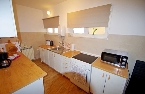 Valdebek Apartamento | Cómodo apartamento en el suburbio de Pula, Valdebek