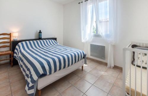 Beaufort Casa | Spacious Holiday Home in Aigues vives