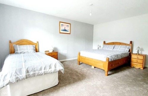 Cromarty Firth Apartamento | Amplia casa de vacaciones cerca del río!
