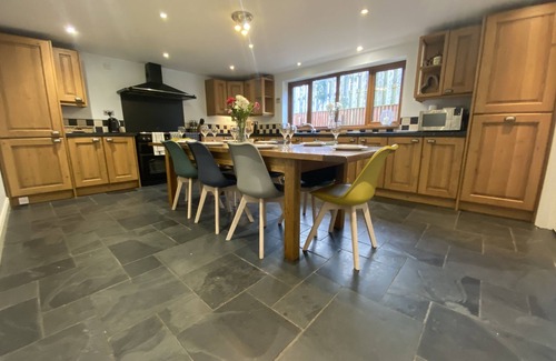 Bude Casa | Spacious holiday home near Duckpool Bay