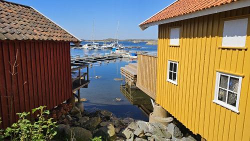 Ellos Casa | Spacious holiday home near Halleviksstrand, perfect for families