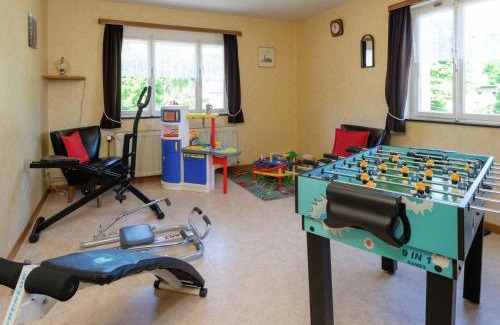 Amel Casa | Spacious holiday home with large garden