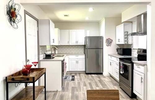 Atlanta Casa | Spacious Home (3BD/2BA) on a Hill near Dwntwn ATL