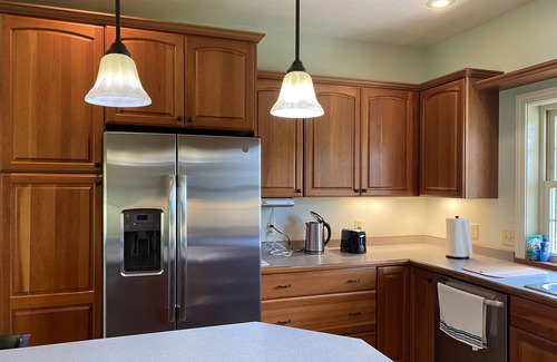 Russell Casa | Spacious home a short walk from our Restaurant & Golf Course. Beautiful views!