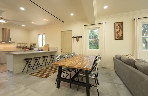 Green Turtle Cay Casa | Spacious home steps to Cocoa bay