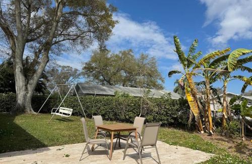 St. Petersburg - Clearwater Casa | Spacious Home close to Saint Pete pier and beaches
