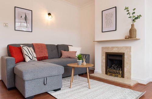 Erewash Casa | Spacious Home | Driveway Parking | Minutes from M1