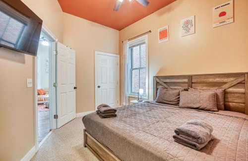 Metropolitan Apartamento | Spacious Home for 14 - 2 King Beds - Close to Downtown, Starland & Forsyth - Private Yard & Parking