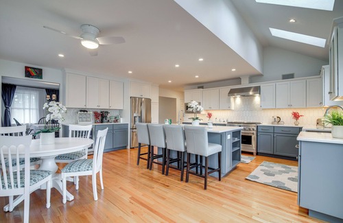 Edgartown Casa | Spacious home for entertaining, centrally located to beach, ferry, and airport.