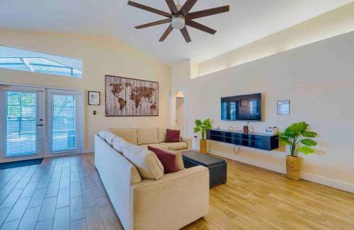 Minneola Casa | Spacious Home - Heated LED Pool & Ping Pong