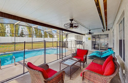 Indian Ridge Casa | Spacious home heated pool, close to theme parks and enclosed yard