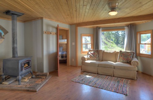 Creede Casa | Spacious Home-Ideal Location to Downtown Creede-Pets Welcome-Fire Pit