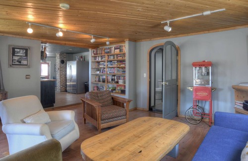 Creede Casa | Spacious Home-Ideal Location to Downtown Creede-Pets Welcome-Fire Pit