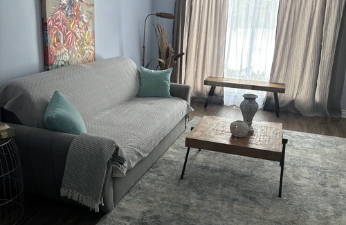 Niagara Falls Casa | Spacious Home in Niagara - Sleeps up to 10 guests, 10 mins to the Falls