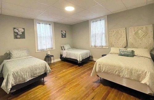 Franklin Casa | Spacious Home in Downtown Franklin
