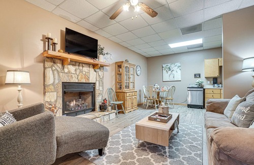 Helen Cabaña | Spacious Home in Helen w/ Porch & Balcony!