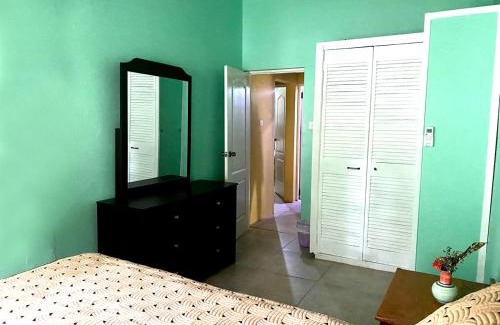 Castries Apartamento | Spacious home near city suite!
