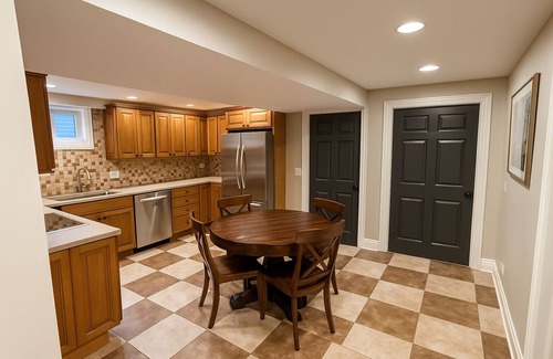 Lake Forest Casa | Spacious Home Near Lake Michigan with Peaceful Backyard