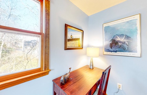 Harwich Casa | Spacious home on Hinckleys Pond with game room, sunroom & quick access to trail