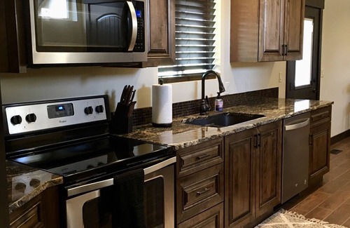 Torrey Casa | Spacious Home “The Nest” in the heart of Torrey