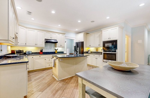 Fernandina Beach Casa | Spacious home with patio, deck, private outdoor pool, & beach access