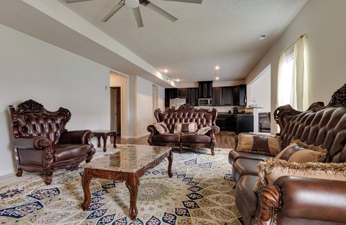 Brownsburg Casa | Spacious Home w/ Fireplace - Near Golf!
