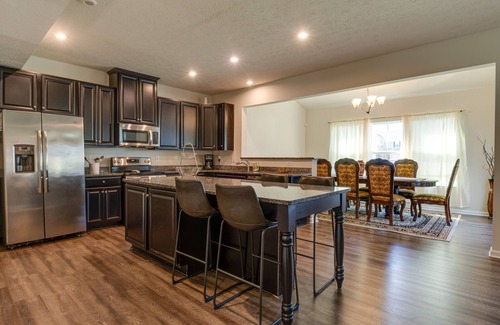Brownsburg Casa | Spacious Home w/ Fireplace - Near Golf!