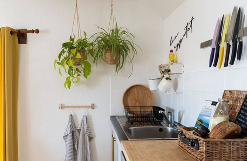 Treen Casa | Spacious home, walk to 3 beaches
