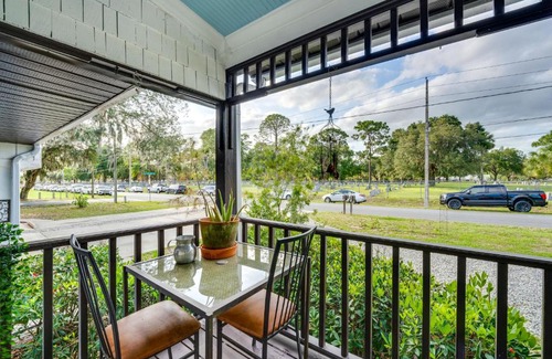 Mount Dora Casa | Spacious Home with Florida Room about 1 Mi to Lake Dora!