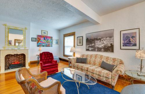 Mount Dora Casa | Spacious Home with Florida Room about 1 Mi to Lake Dora!