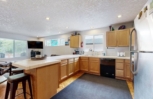 Manzanita Casa | Spacious home with full kitchen, deck & grill - walk to beach & state park