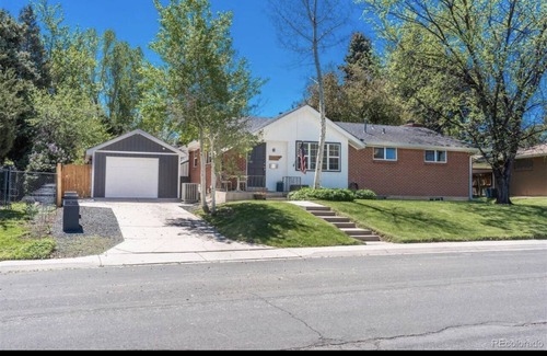 Littleton Casa | Spacious home with large fenced backyard