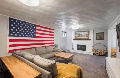 Littleton Casa | Spacious home with large fenced backyard
