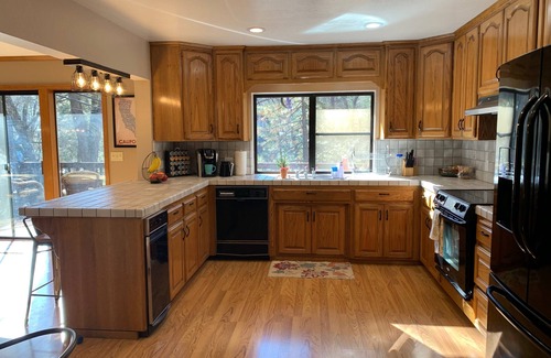 Groveland Casa | Spacious home with seasonal lake access. Pet friendly!