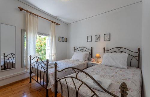 Lesvos Casa | Spacious Home with Yard, Mytilene Lesvos