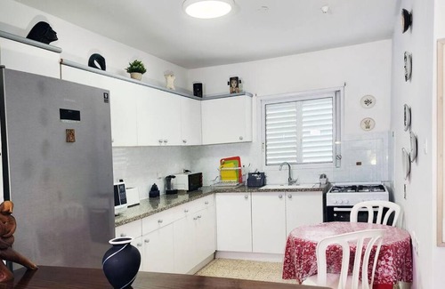 Tel Aviv Apartamento | Spacious & Homely Retreat at the Diamond District
