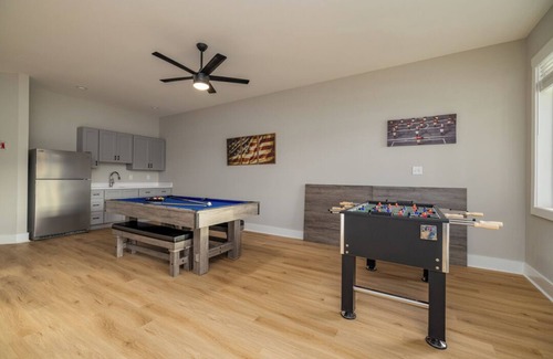 Bracey Casa | Spacious, Hot Tub, Great Dock, Deep Water, Game Room, Pet Friendly