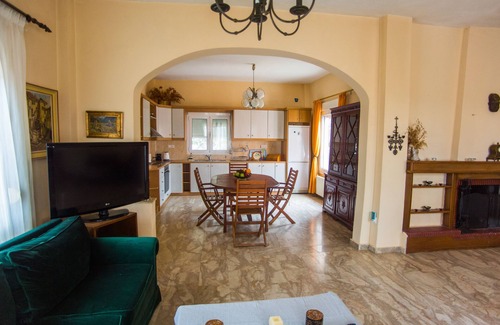 Markopoulo Mesogaias Casa | George's apartments by the Sea and Airport 1