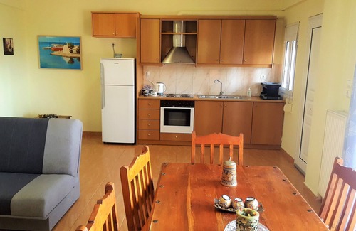 Markopoulo Mesogaias Casa | George's apartments by the Sea and Airport 1