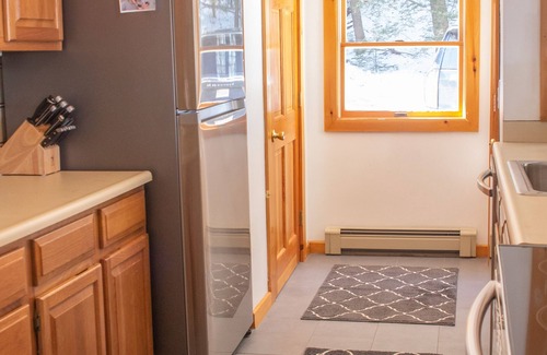 Gilford Casa | Spacious house across the street from Lake Winnipesaukee
